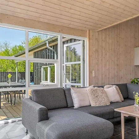 Nayati - 2km From The Sea By Interhome Saltum